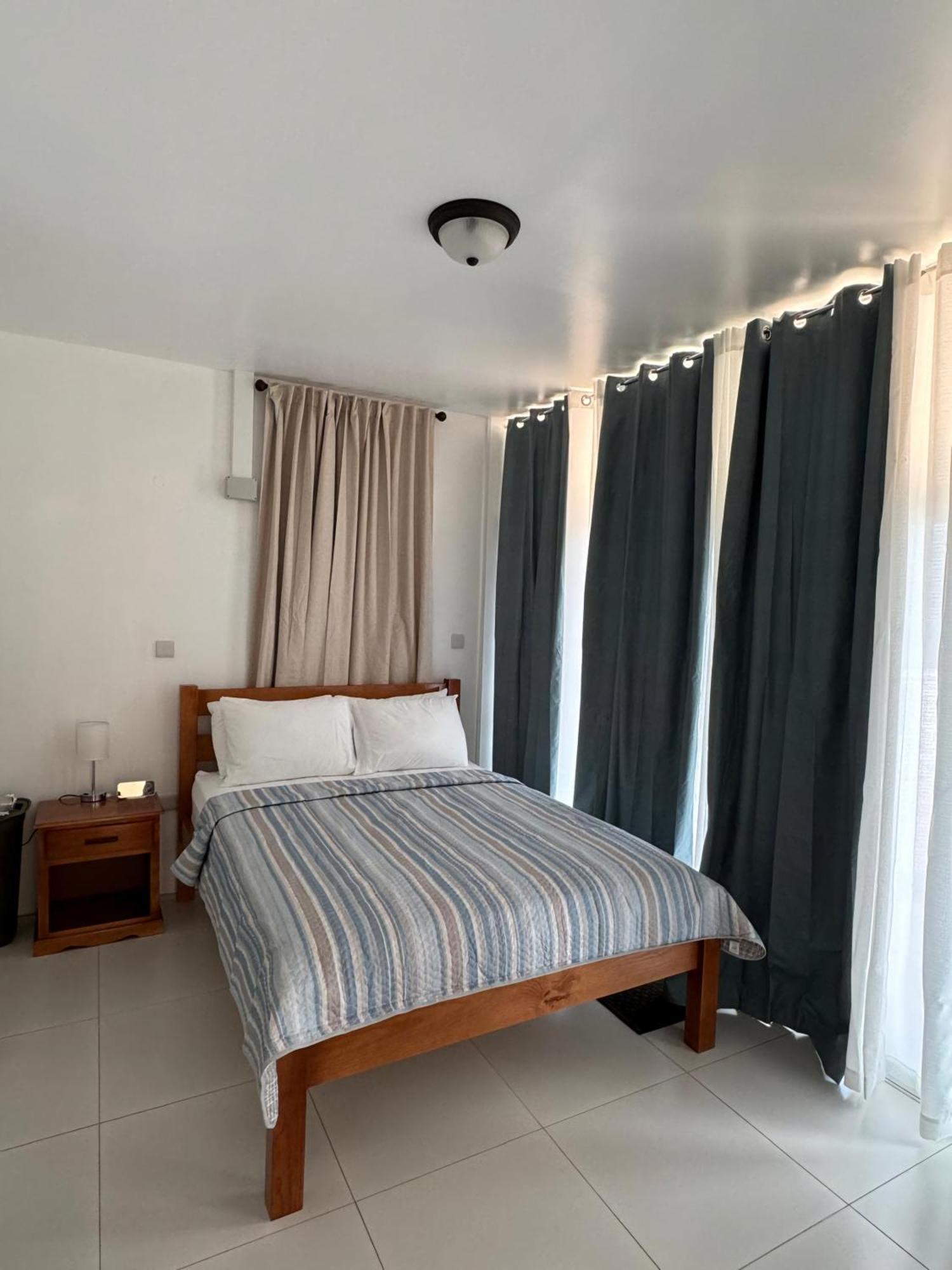 Eldorado Guesthouse & Car Rental Roseau Room photo